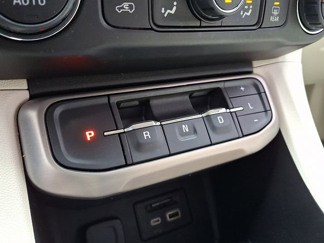 Used 2021 GMC Acadia Denali w/ Denali Technology Package image 15