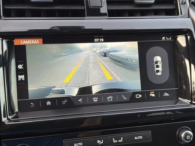 Used 2018 Land Rover Discovery HSE AWD/4WD image 20