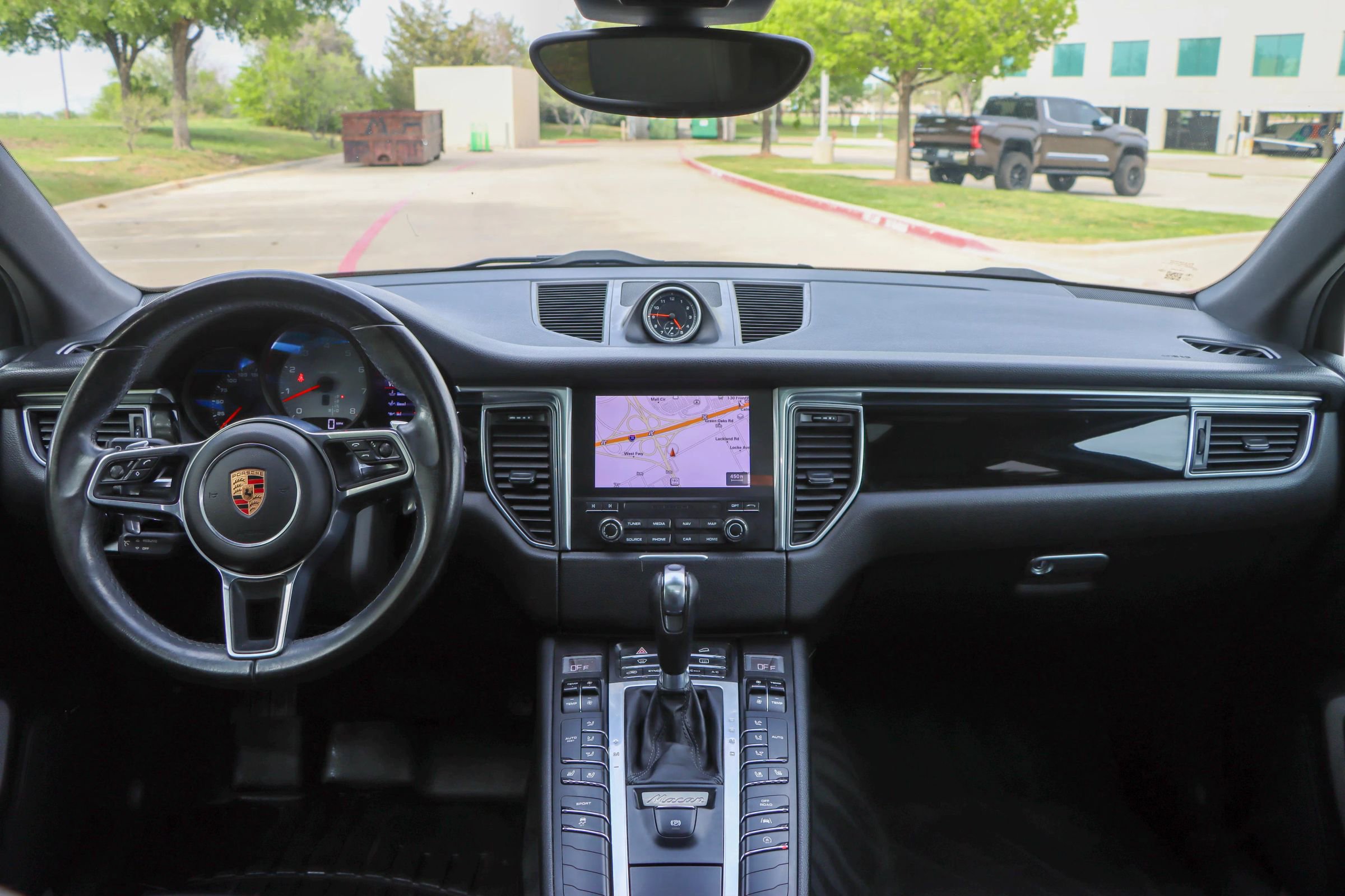 Used 2017 Porsche Macan S image 26