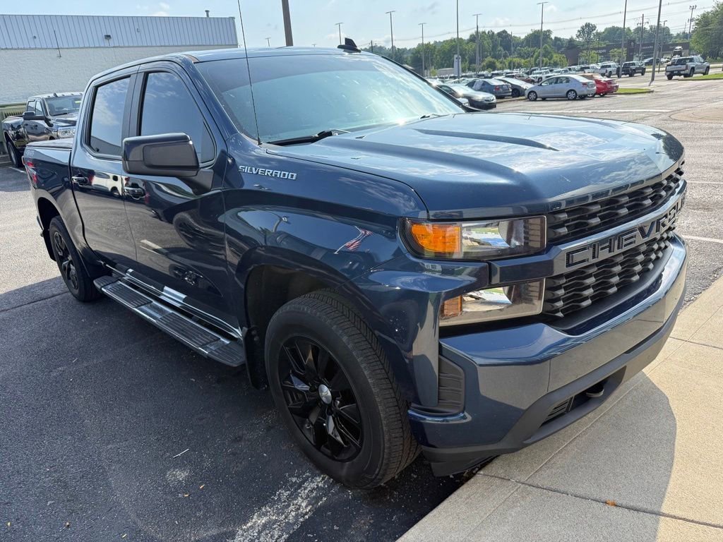 Used 2020 Chevrolet Silverado 1500 Custom w/ Custom Value Package AWD/4WD image 2