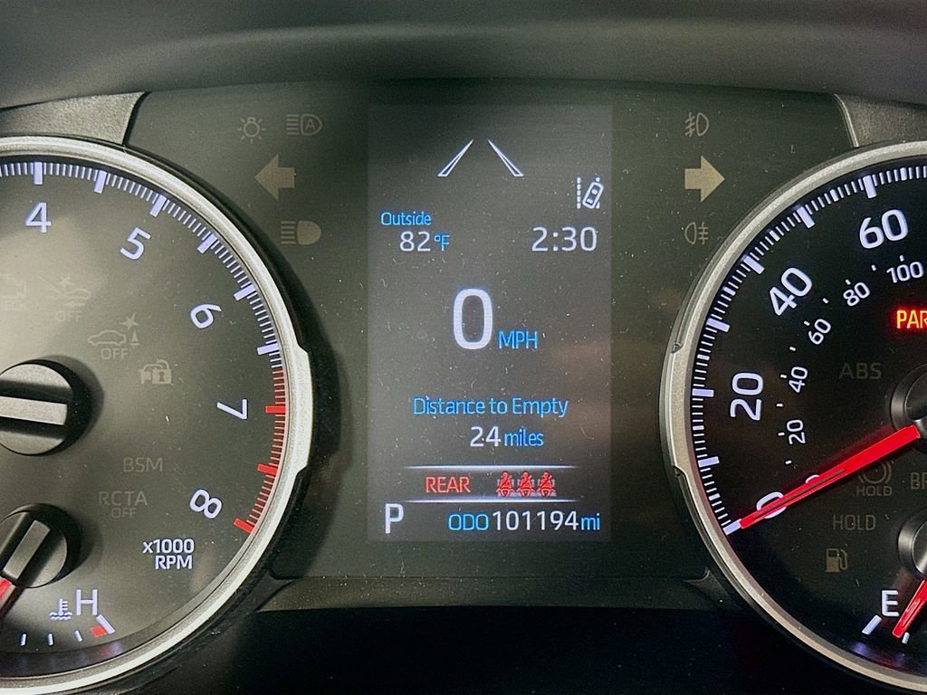 Used 2019 Toyota RAV4 LE FWD image 12
