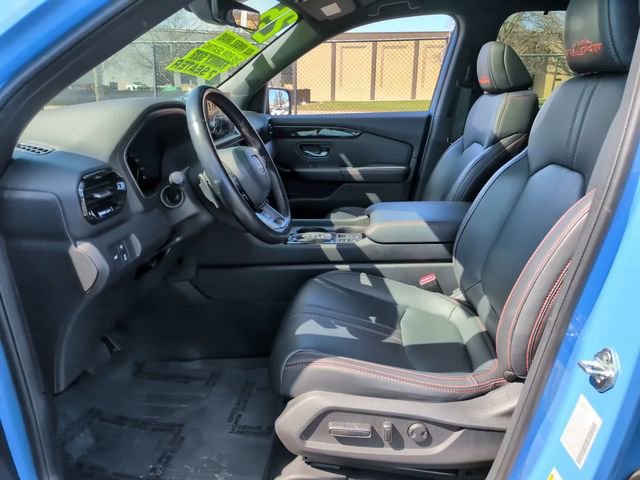 Used 2025 Honda Pilot TrailSport image 22