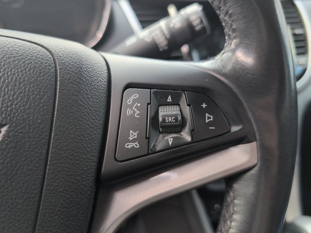 Used 2019 Chevrolet Trax LT w/ Sun & Sound Package image 20