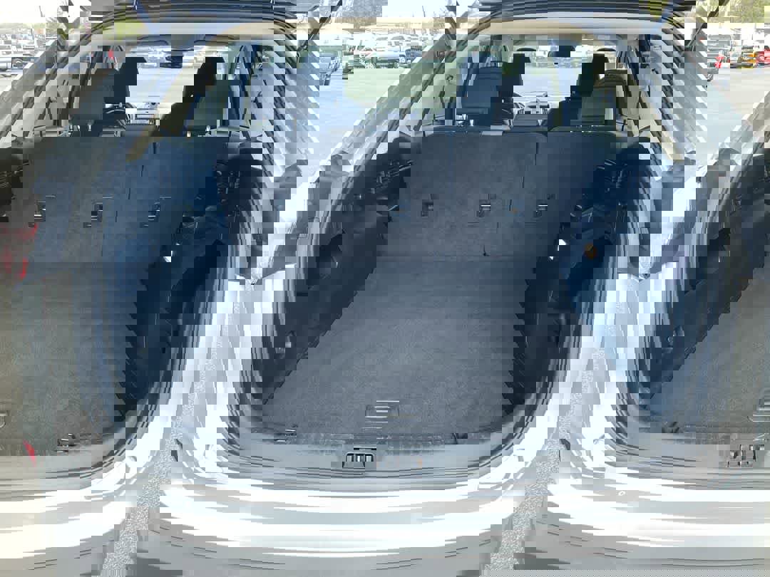 Used 2020 Ford Edge SE image 22