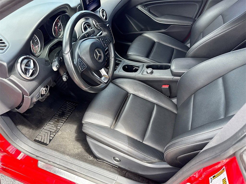 Used 2018 Mercedes-Benz CLA 250 image 24