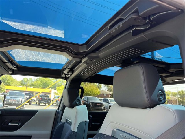 New 2026 GMC Hummer EV 4x4 Crew Cab image 18