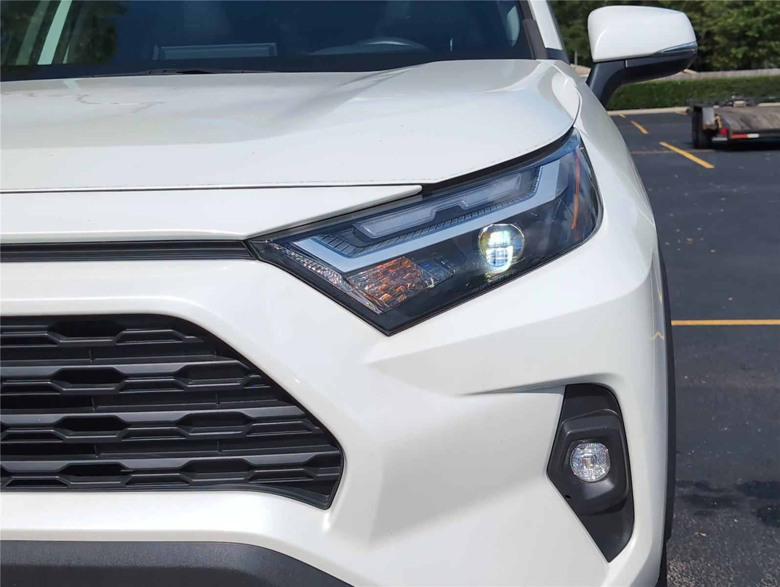 Used 2022 Toyota RAV4 XLE Premium AWD/4WD image 12
