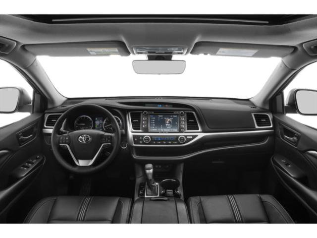 Used 2019 Toyota Highlander SE AWD/4WD image 11