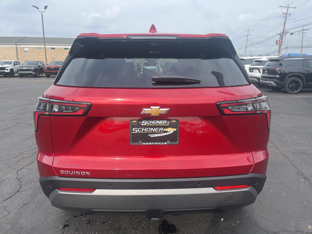 New 2026 Chevrolet Equinox LT w/ Convenience Package II FWD image 4