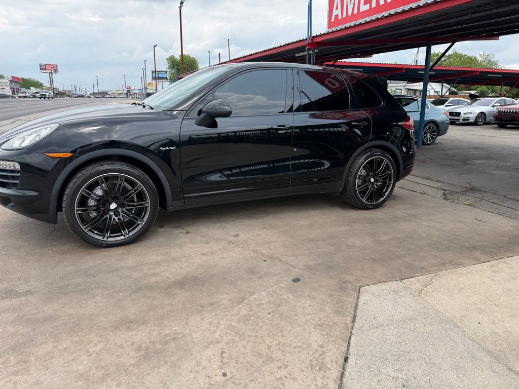 Used 2014 Porsche Cayenne S AWD/4WD image 6