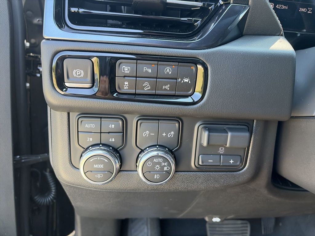 New 2026 GMC Yukon AT4 w/ Premium Trailering Package image 26