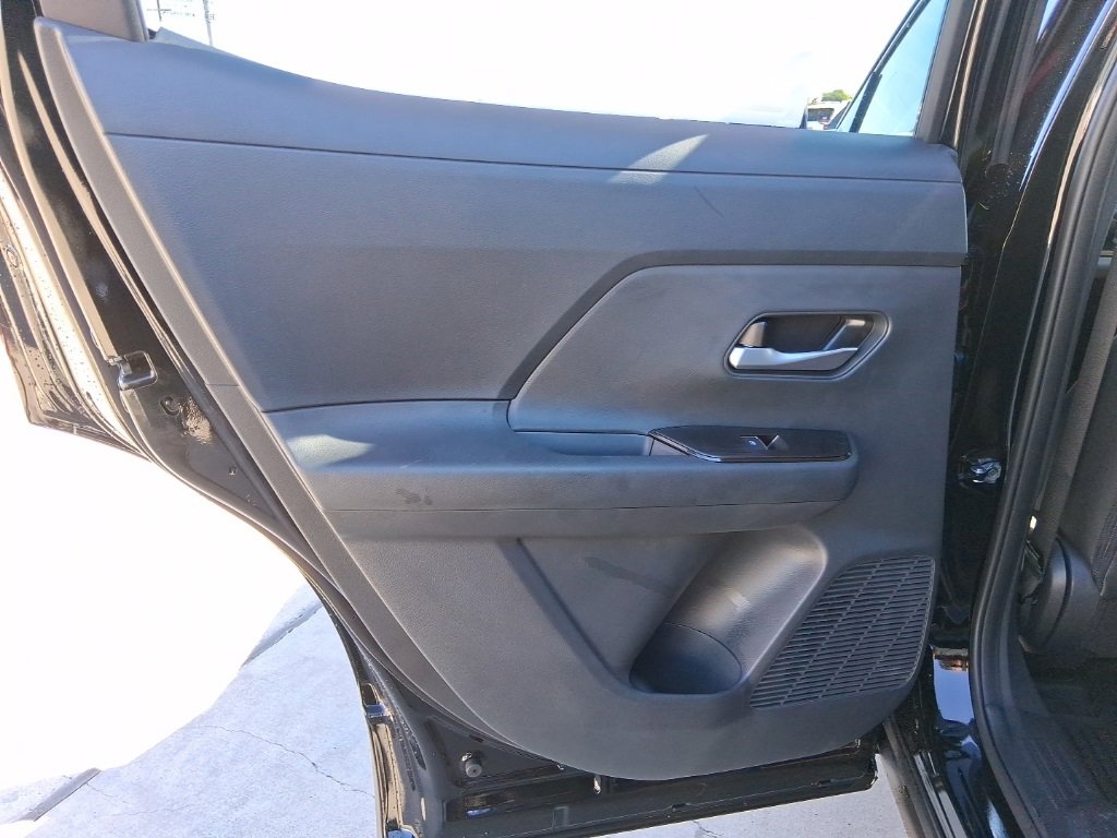 New 2026 Nissan Kicks SR w/ Cold Weather Package image 22