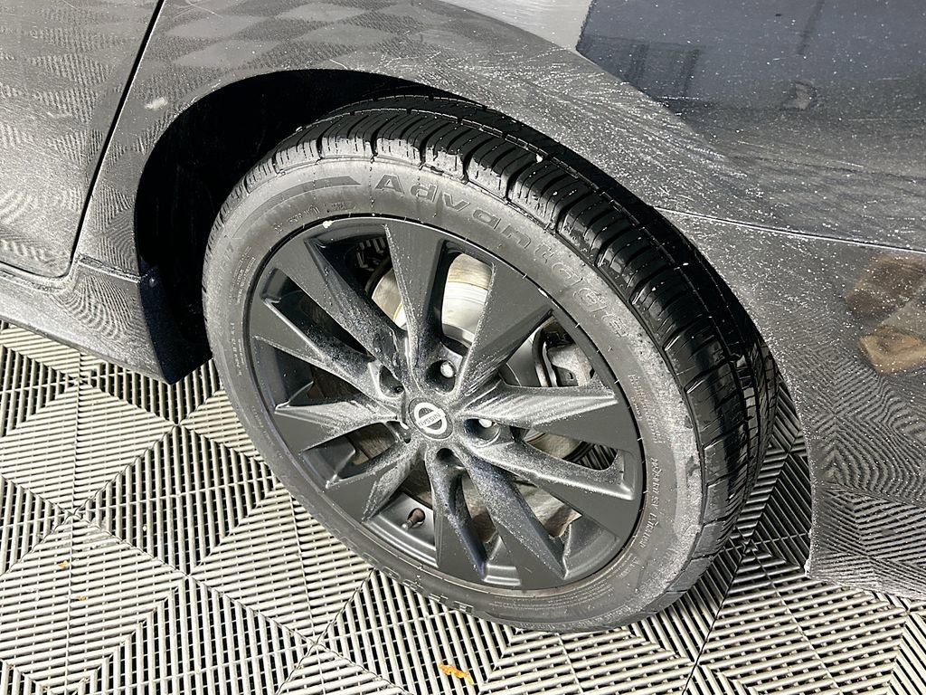Used 2018 Nissan Sentra SR Turbo w/ SR Midnight Edition Package image 37