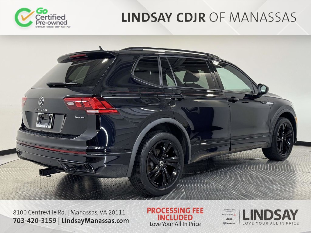 Used 2024 Volkswagen Tiguan SE R-Line AWD/4WD image 8