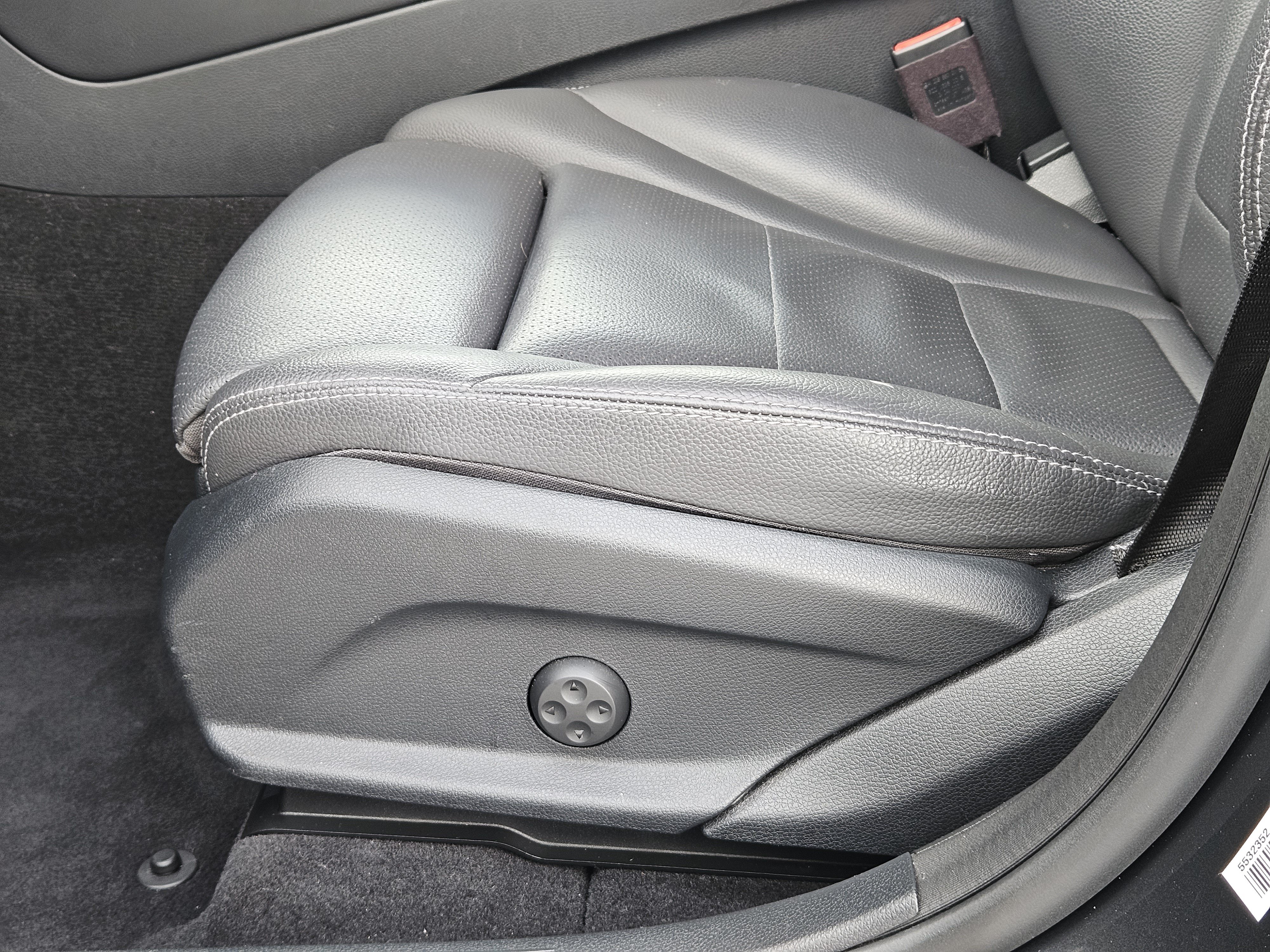 Certified 2021 Mercedes-Benz GLC 300 image 26