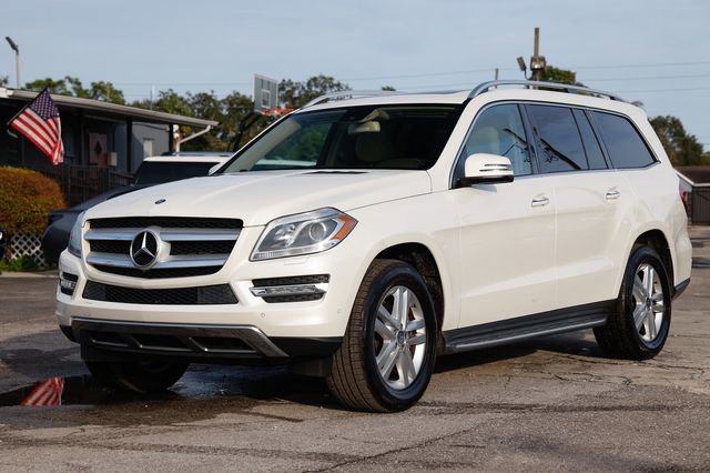 Used 2016 Mercedes-Benz GL 450 4MATIC 4dr GL 450 image 3
