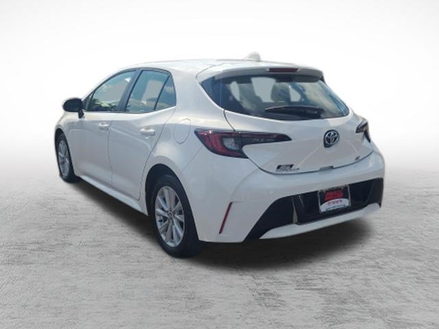 Certified 2025 Toyota Corolla SE w/ SE Package FWD image 5