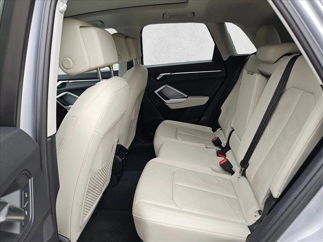 Used 2023 Audi Q3 2.0T Premium image 18