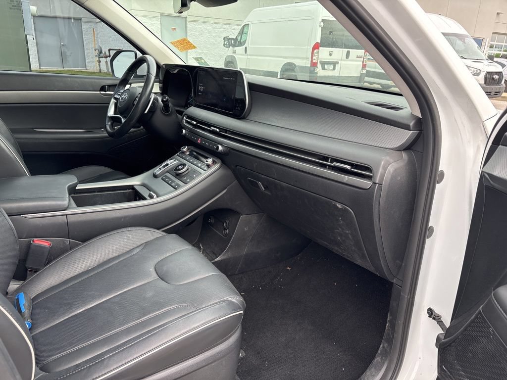 Used 2024 Hyundai Palisade SEL w/ Premium Package FWD image 15