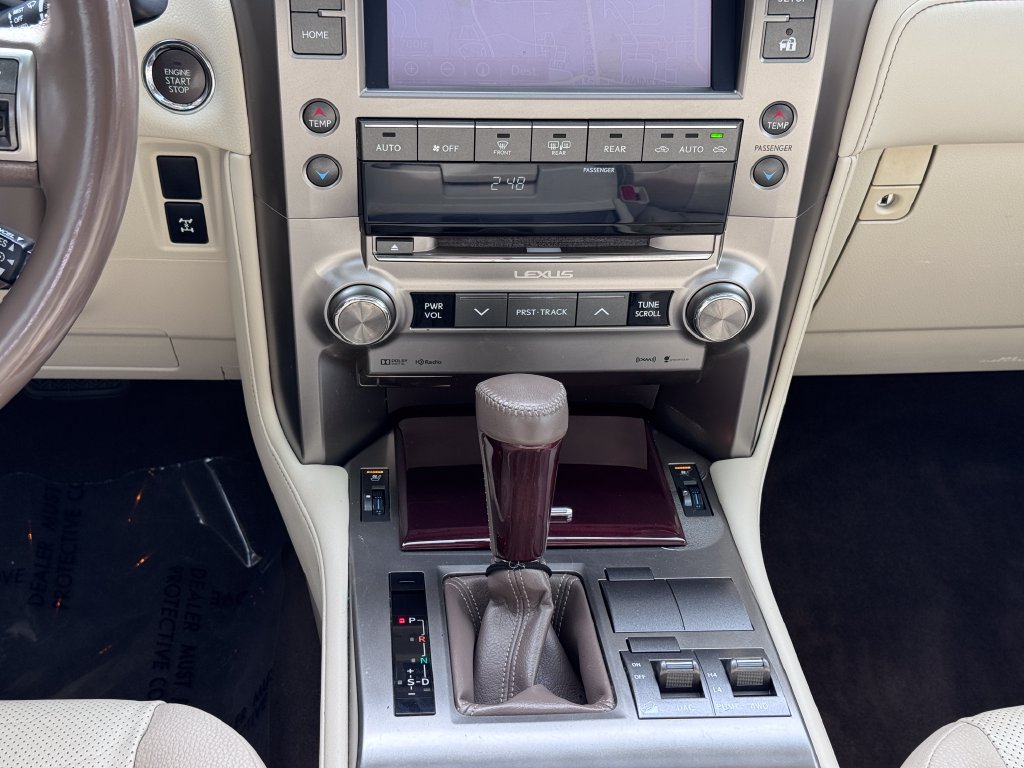 Used 2019 Lexus GX 460 Premium w/ Premium Package AWD/4WD image 32