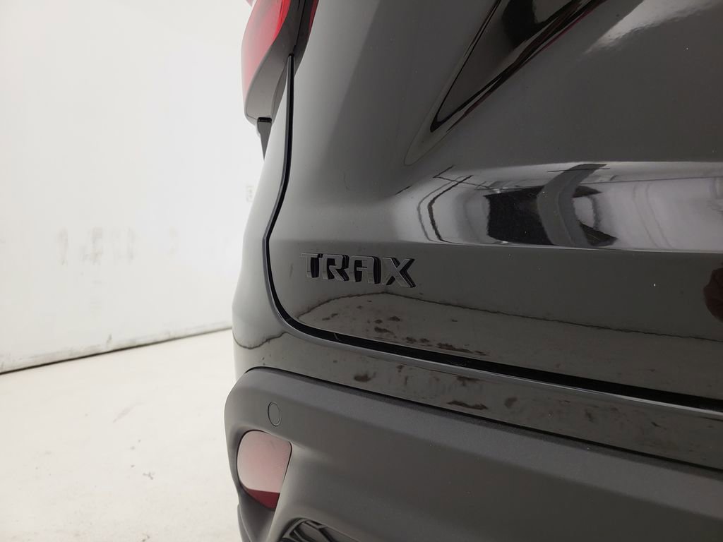 New 2026 Chevrolet Trax RS w/ Sunroof Package image 21
