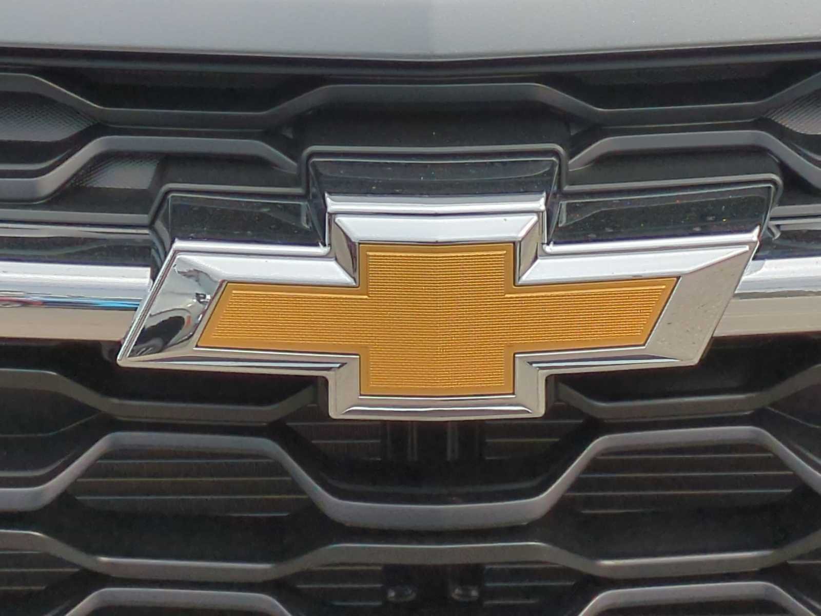 New 2026 Chevrolet Trax LT w/ Driver Confidence Package FWD image 8