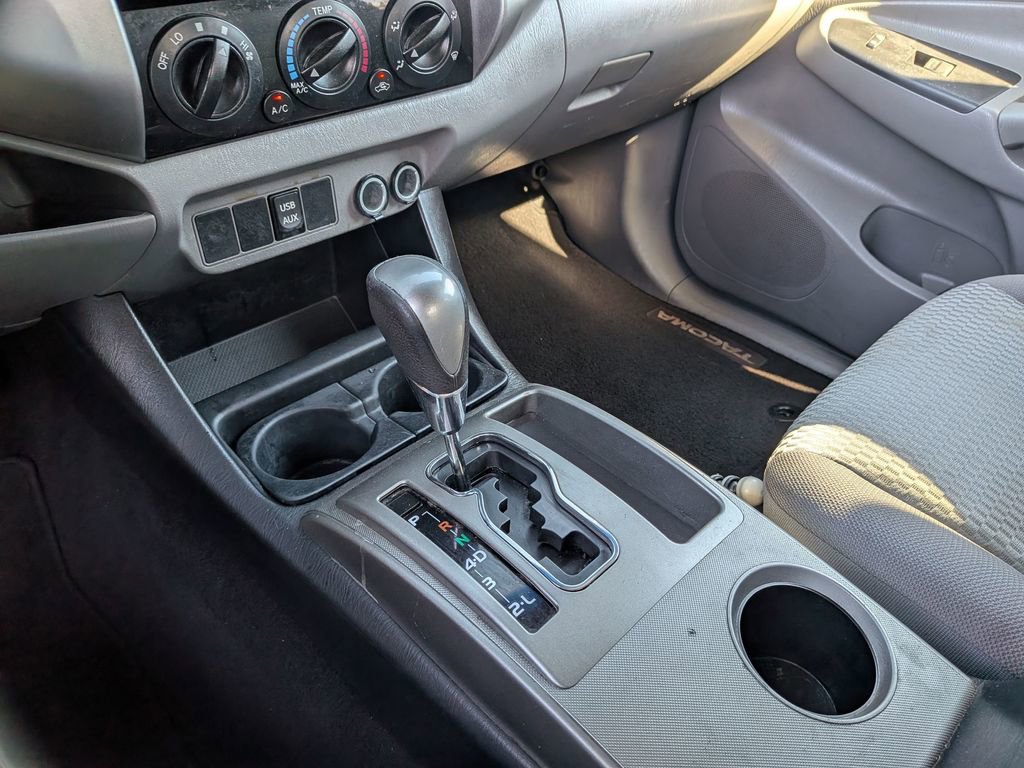 Used 2013 Toyota Tacoma PreRunner w/ SR5 Pkg RWD image 22