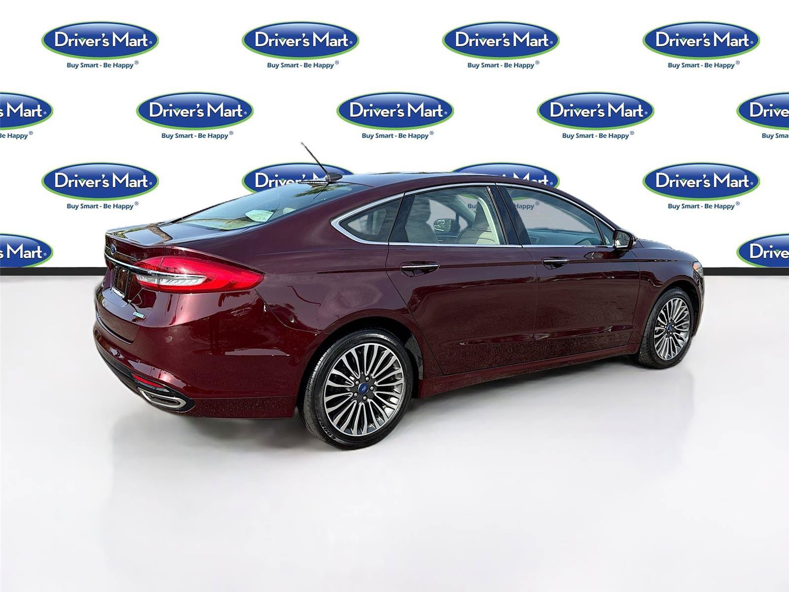 Used 2017 Ford Fusion SE FWD image 7