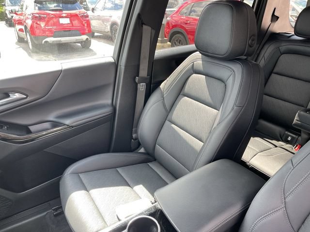 Used 2025 Chevrolet Equinox LT w/ Convenience Package II FWD image 24