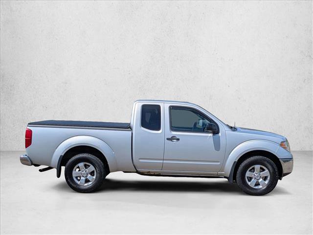 Used 2011 Nissan Frontier SV w/ SV Premium Utility Pkg image 4