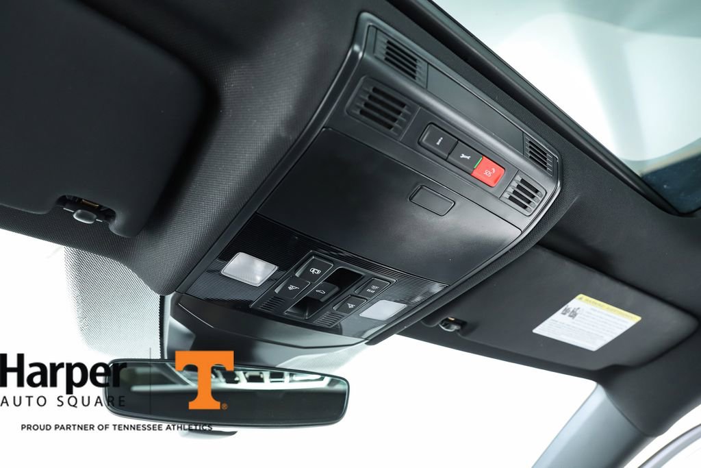 Used 2025 Volkswagen Jetta GLI Autobahn FWD image 26
