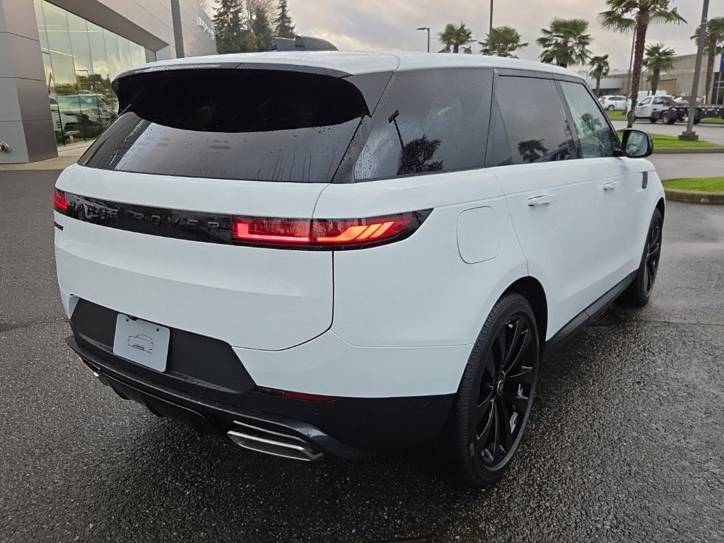 New 2025 Land Rover Range Rover Sport SE image 7