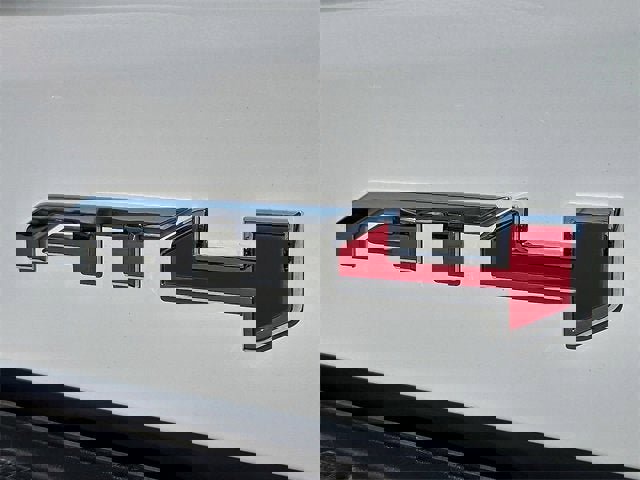 Certified 2022 GMC Sierra 1500 AT4 w/ AT4 Premium Package image 12