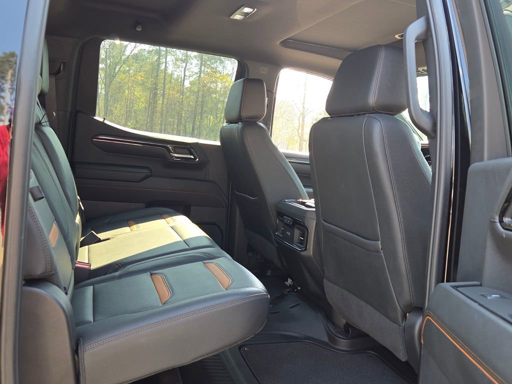 Used 2024 GMC Sierra 1500 AT4 w/ Technology Package image 14