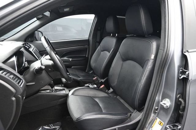 Used 2025 Mitsubishi Outlander Sport SEL AWD/4WD image 5