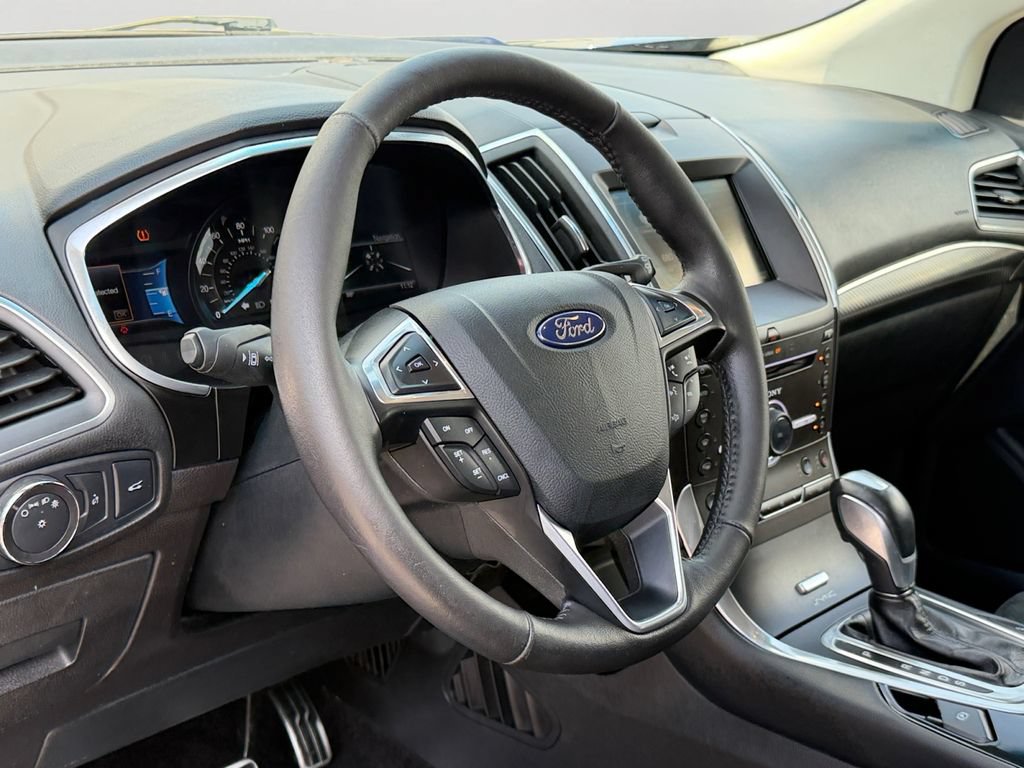 Used 2015 Ford Edge Sport w/ Equipment Group 401A AWD/4WD image 18