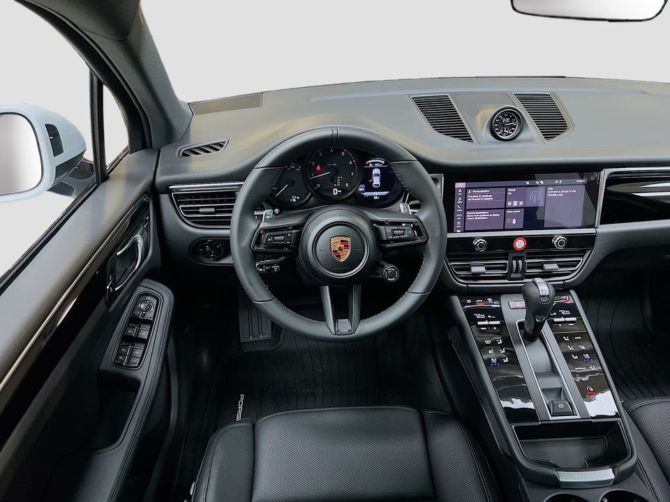 New 2026 Porsche Macan AWD/4WD image 25