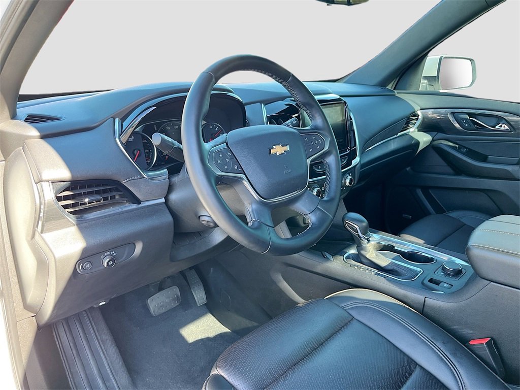 Used 2023 Chevrolet Traverse High Country image 9