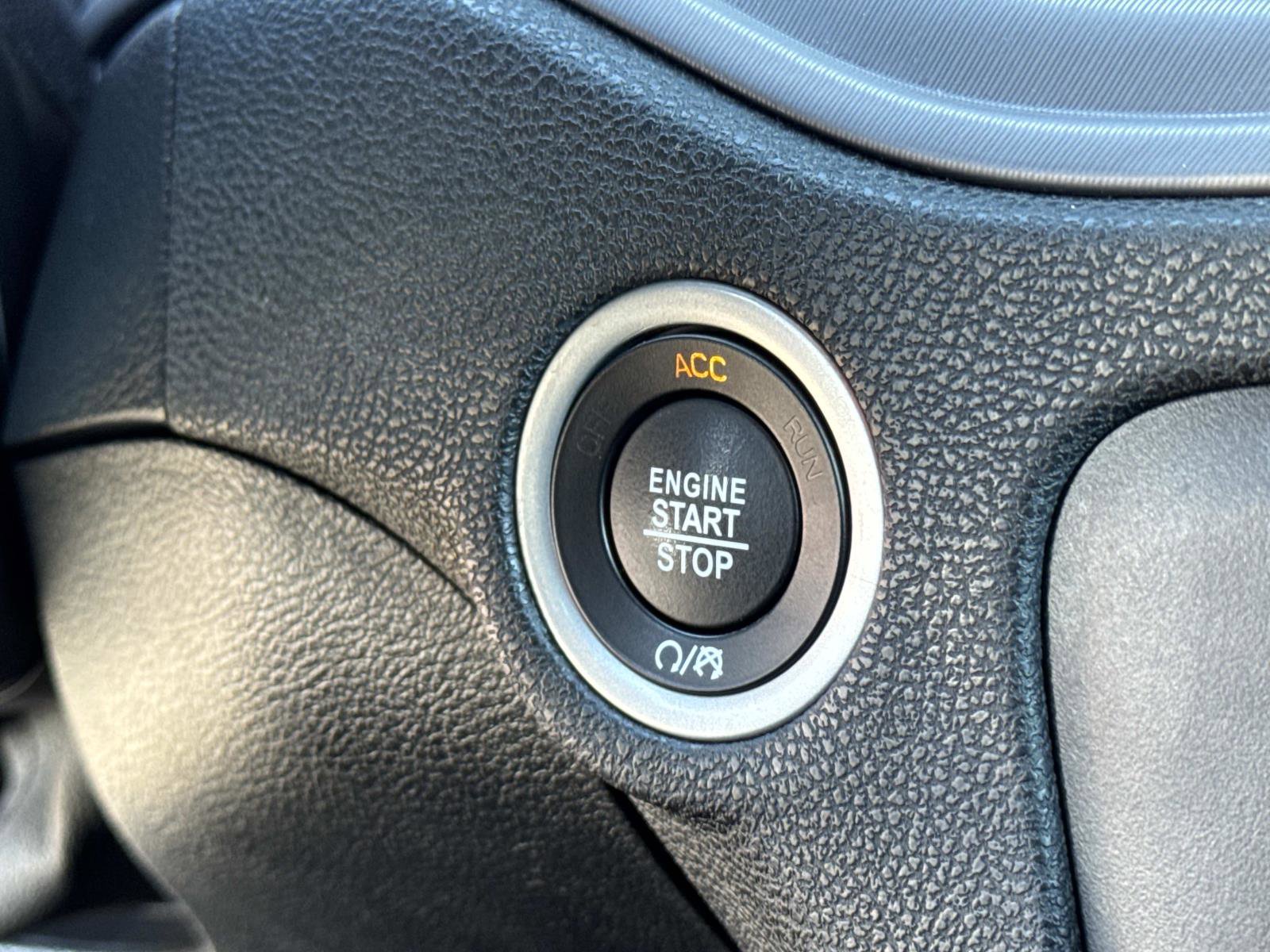 Used 2023 Dodge Charger SXT image 7