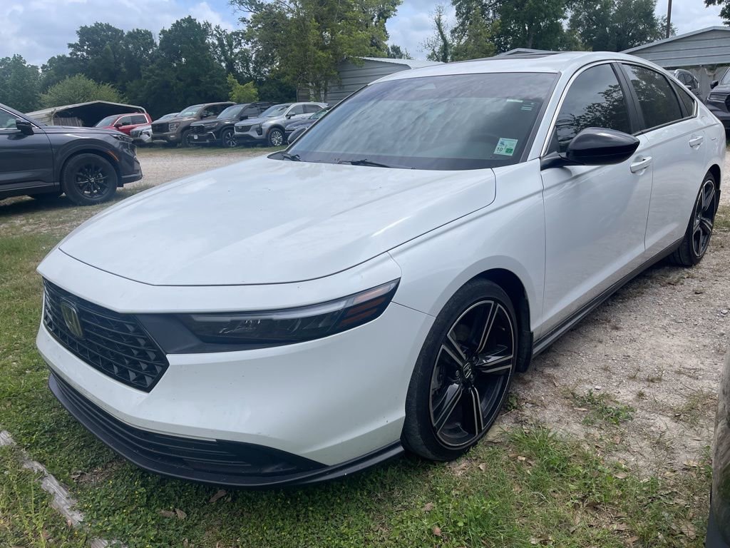 Used 2023 Honda Accord Sport image 1