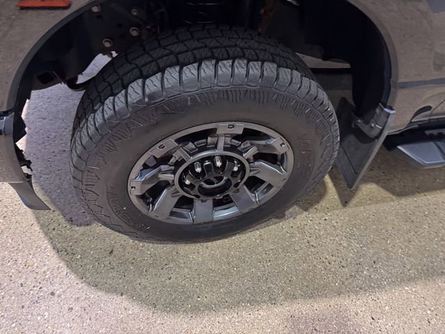 Used 2023 Ford F250 Lariat w/ Lariat Ultimate Package AWD/4WD image 29