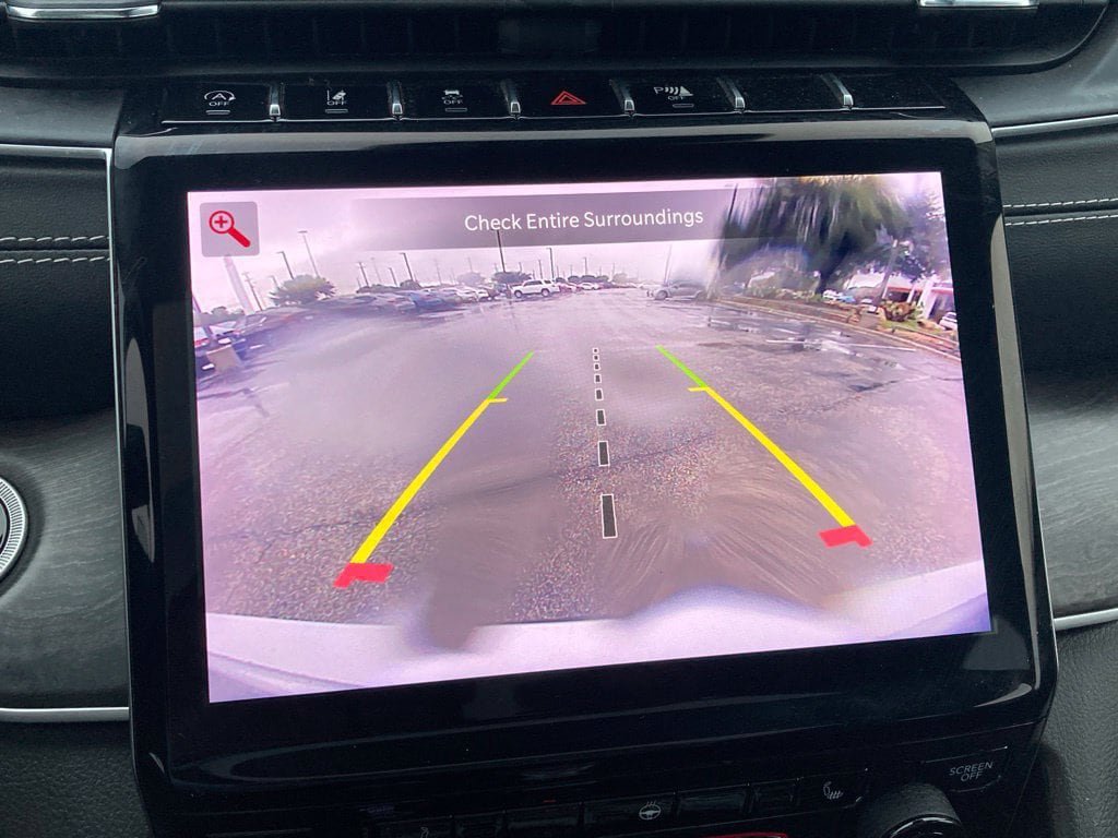 Used 2023 Jeep Grand Cherokee L Limited w/ Trailer Tow Group (B) AWD/4WD image 25