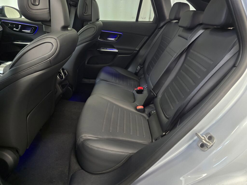 New 2026 Mercedes-Benz GLC 300 4MATIC image 18