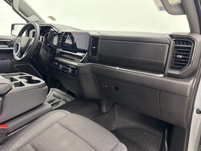 Used 2025 Chevrolet Silverado 1500 LT AWD/4WD image 31