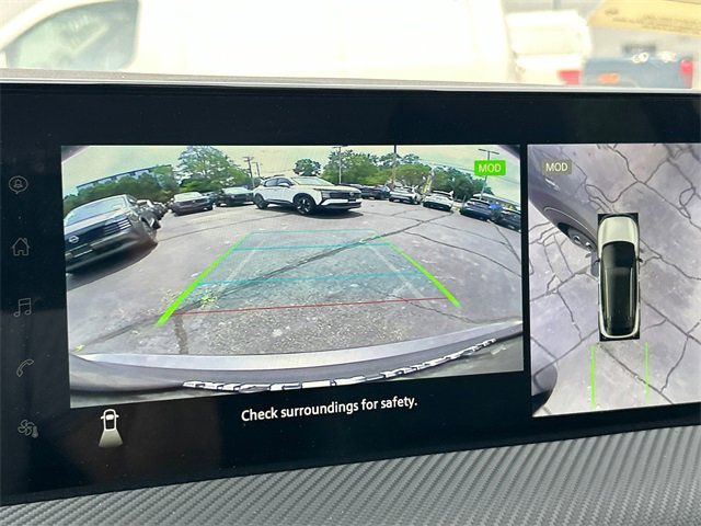 New 2025 Nissan Kicks SR w/ Interior Electronics Package image 16