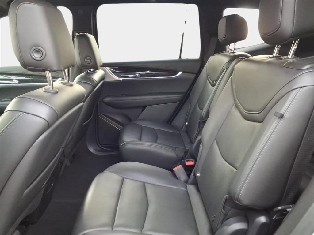 Used 2020 Cadillac XT6 Premium Luxury image 14