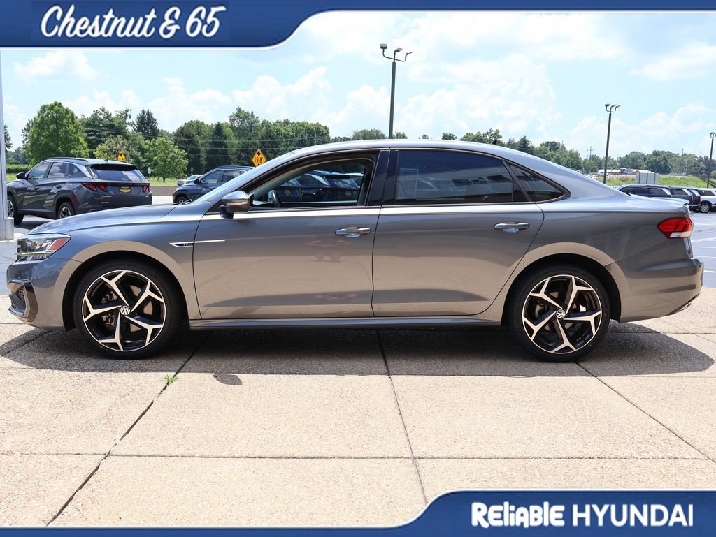 Used 2020 Volkswagen Passat 2.0T R-Line FWD image 3