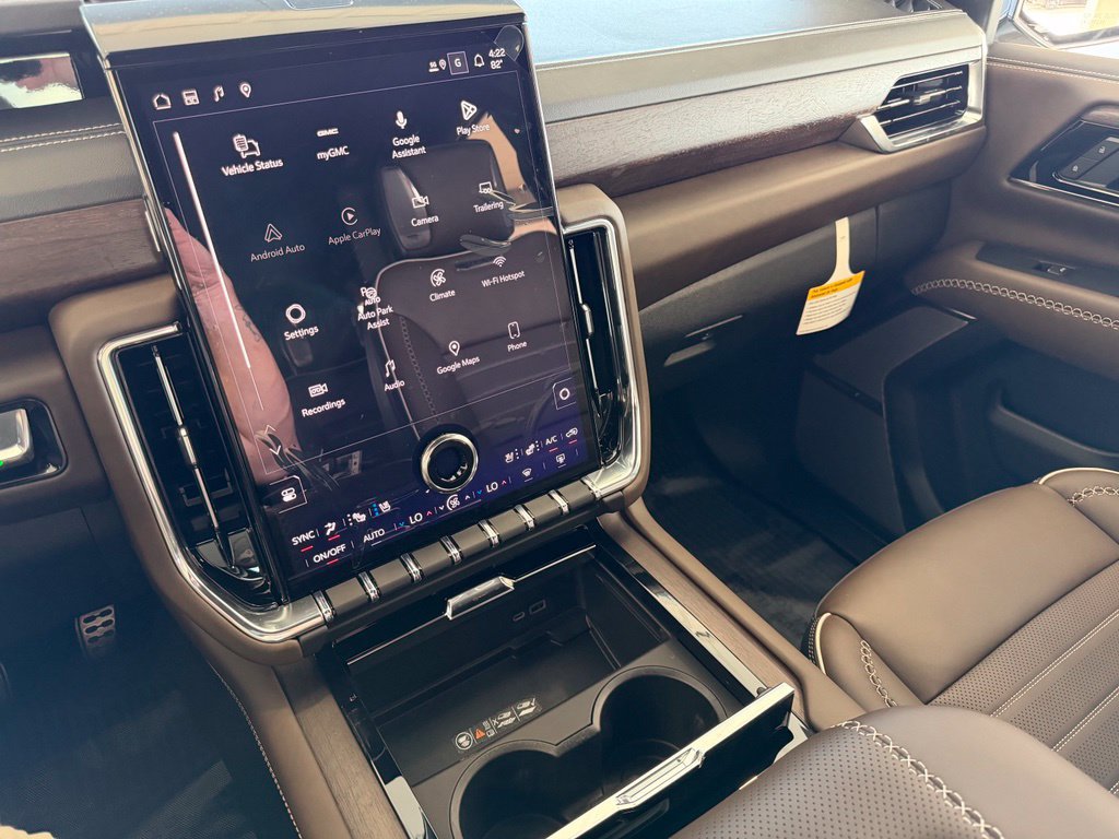 New 2027 GMC Yukon Denali Ultimate AWD/4WD image 24