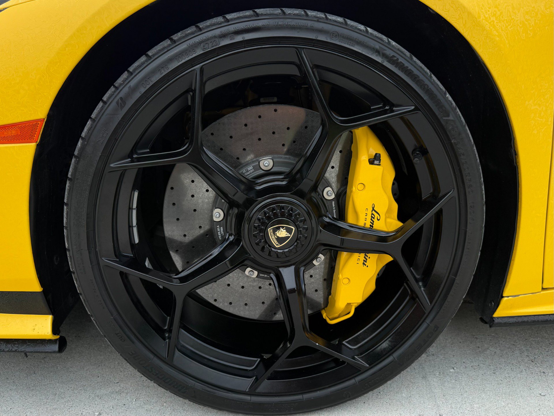Used 2024 Lamborghini Huracan Tecnica RWD image 54