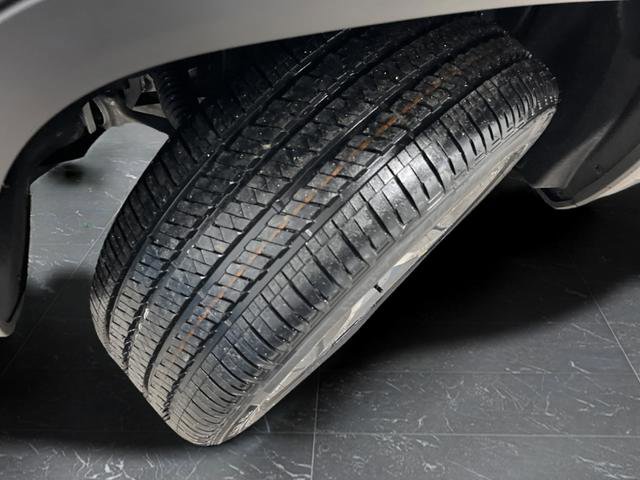 New 2026 Jeep Grand Cherokee L Limited w/ Luxury Tech Group II image 39